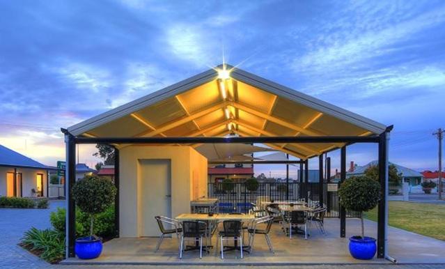 Red Earth Motel Broken Hill Buitenkant foto